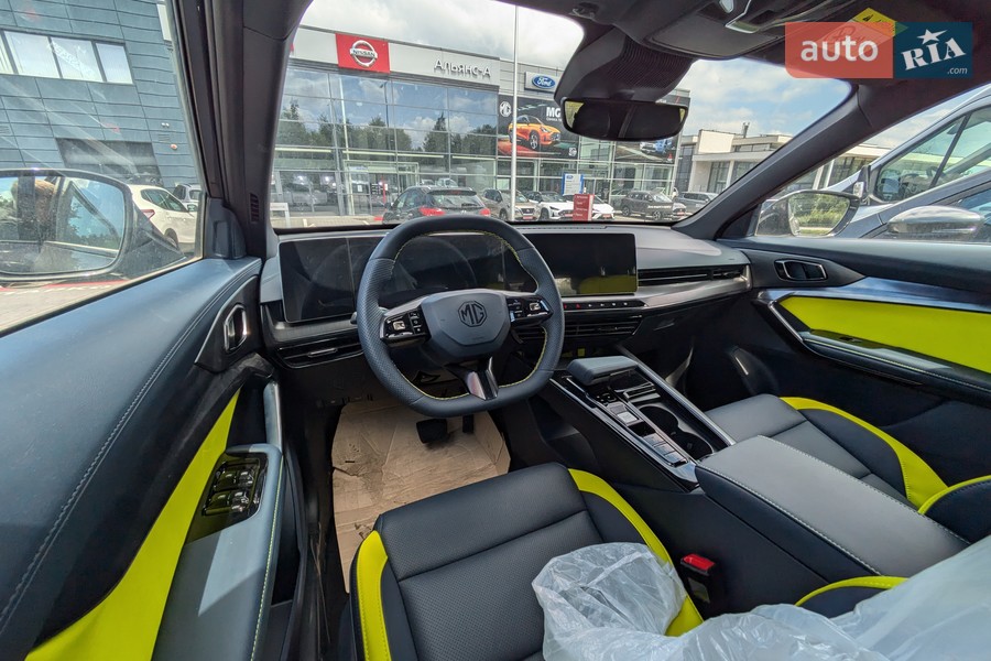 MG One - фото 19