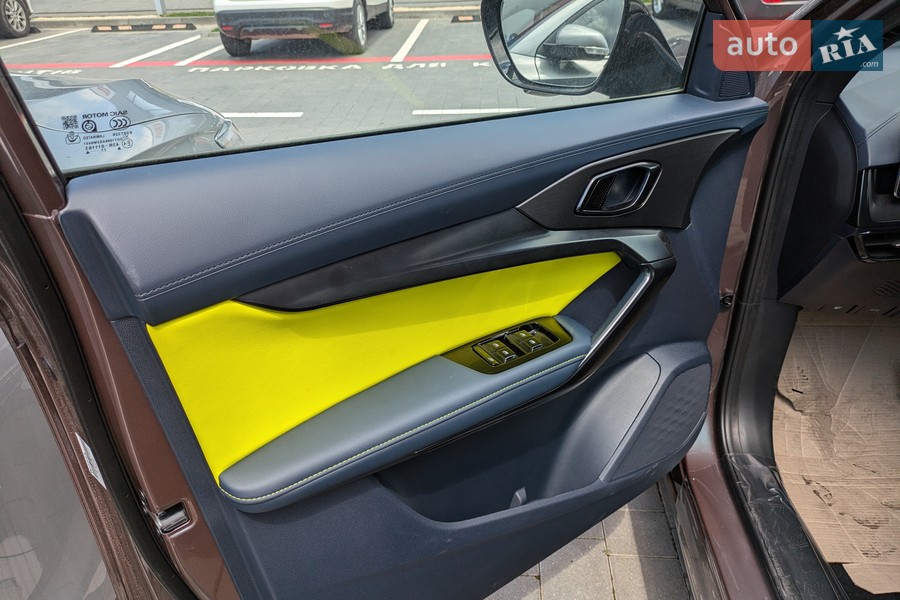 MG One - фото 26