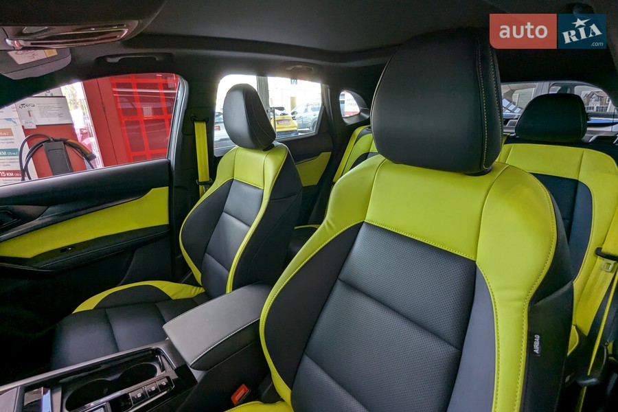 MG One - фото 18