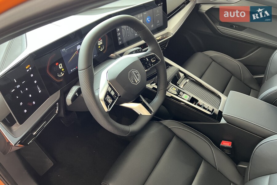 MG One - фото 18