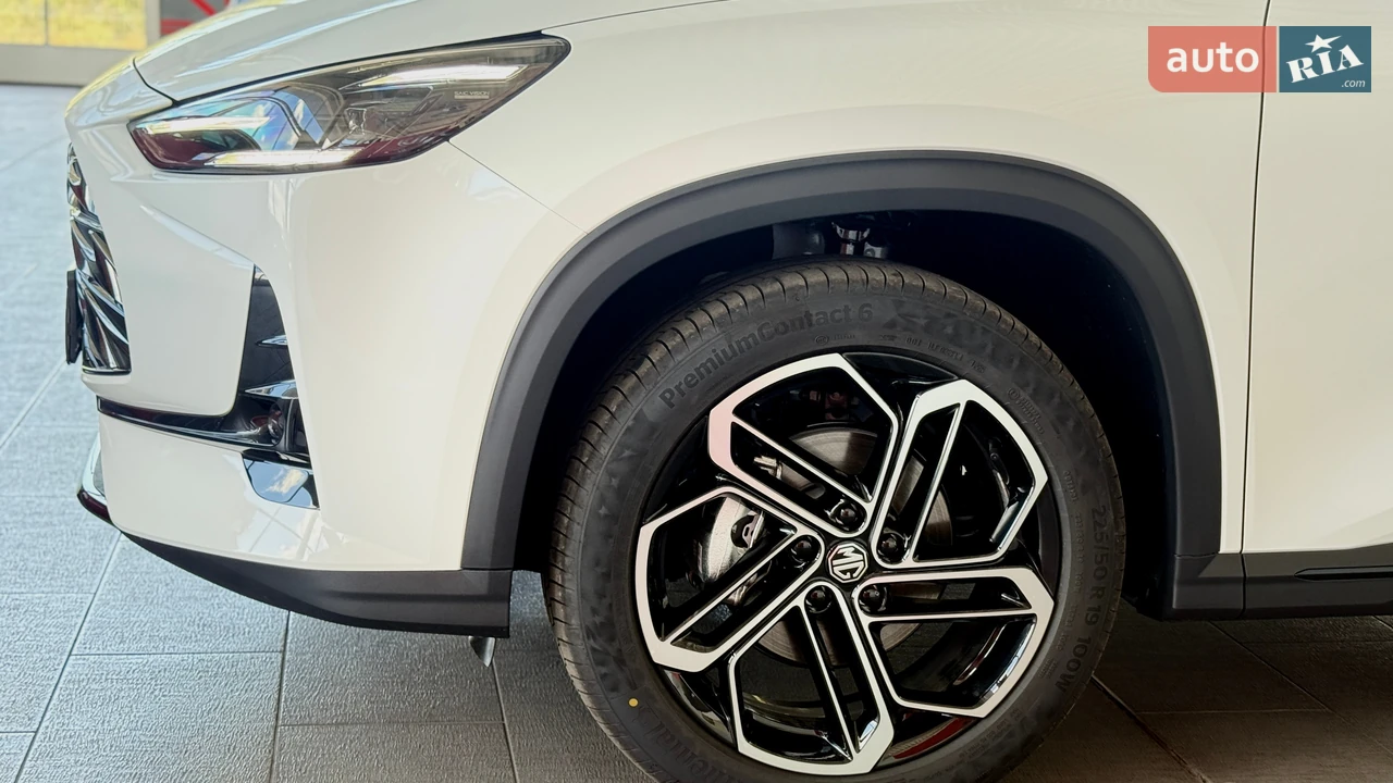MG One 2025