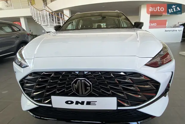 MG One LUX