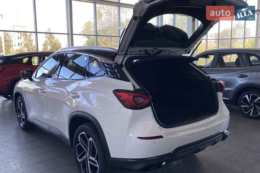 MG One - фото 11