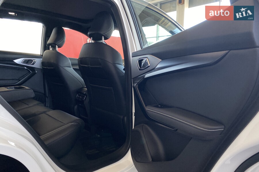 MG One - фото 15