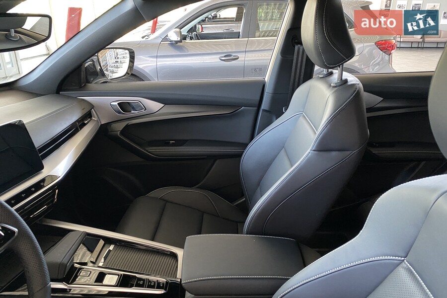 MG One - фото 21