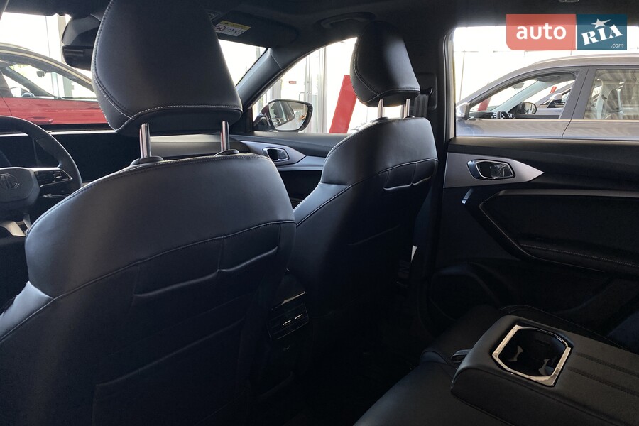 MG One - фото 20