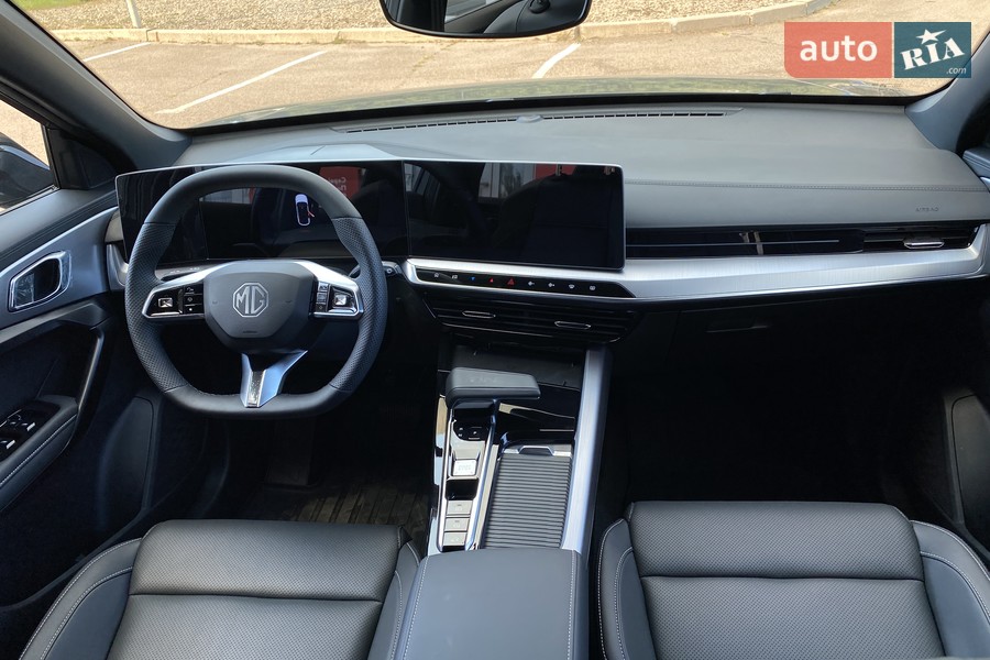 MG One - фото 19