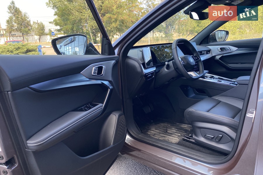 MG One - фото 22