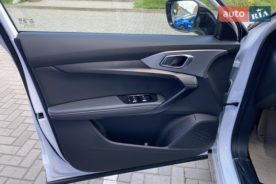 MG One - фото 18