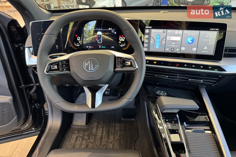 MG One - фото 16