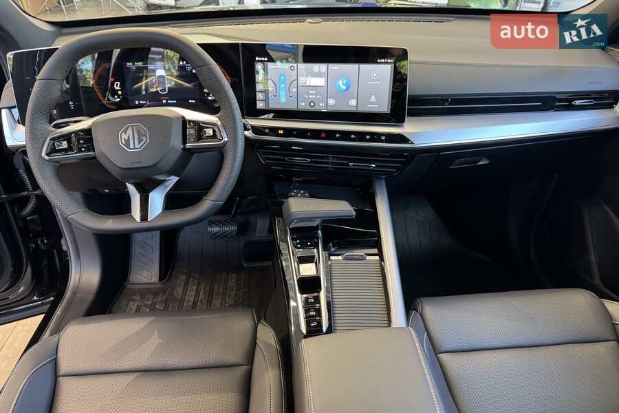 MG One - фото 17