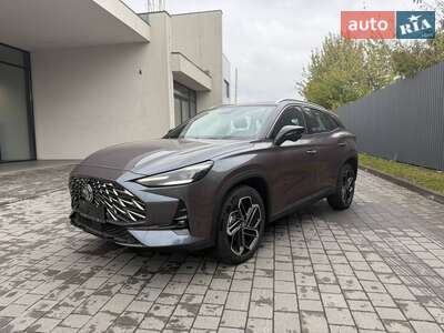 MG One 2025 LUX