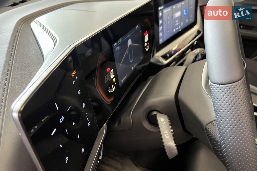 MG One - фото 13