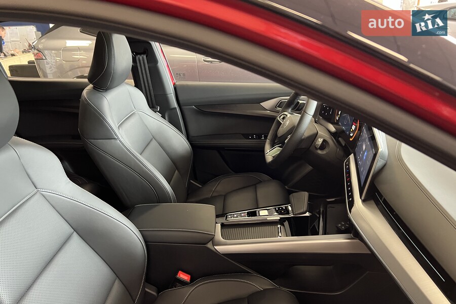 MG One - фото 18