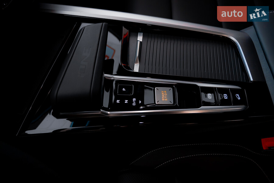 MG One - фото 12