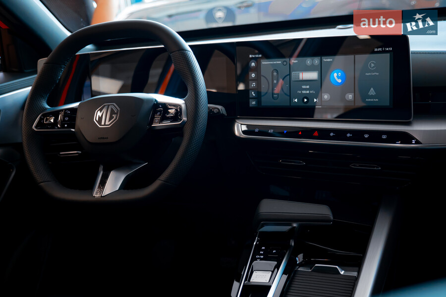MG One - фото 19