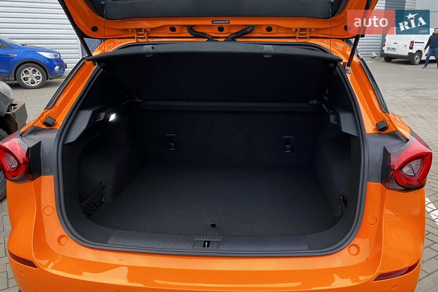 MG One - фото 14