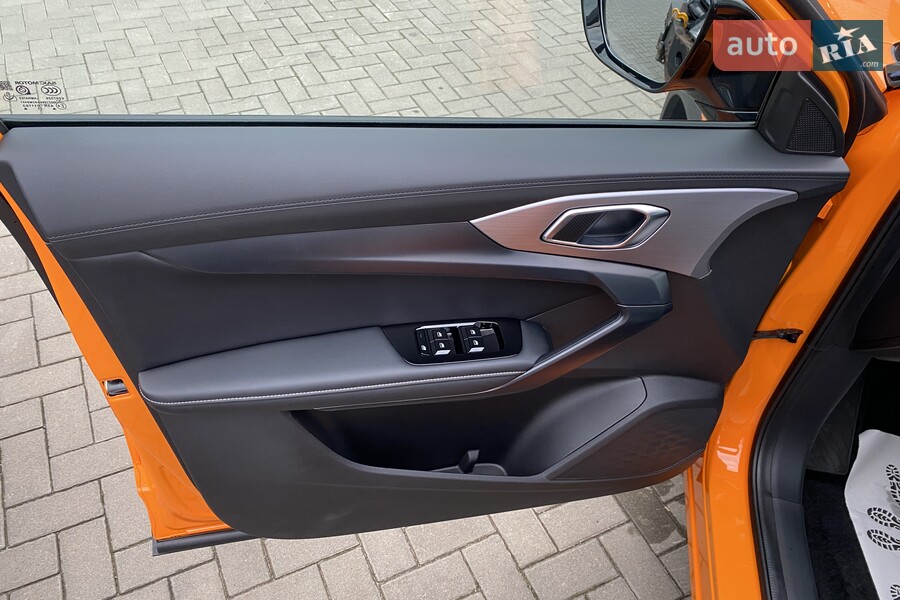 MG One - фото 16