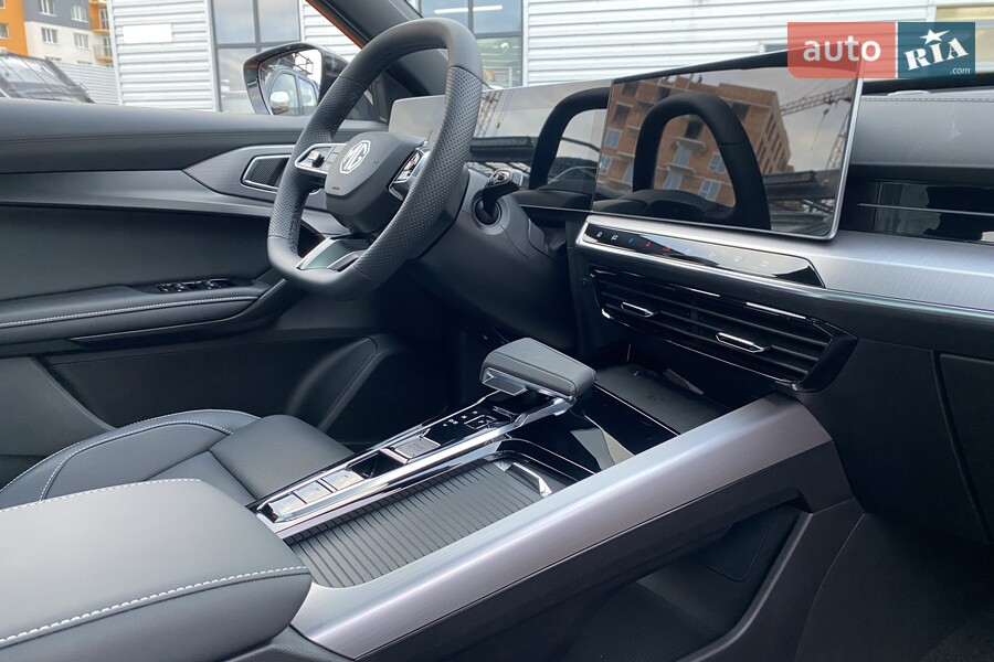 MG One - фото 24