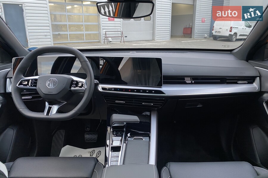 MG One - фото 28