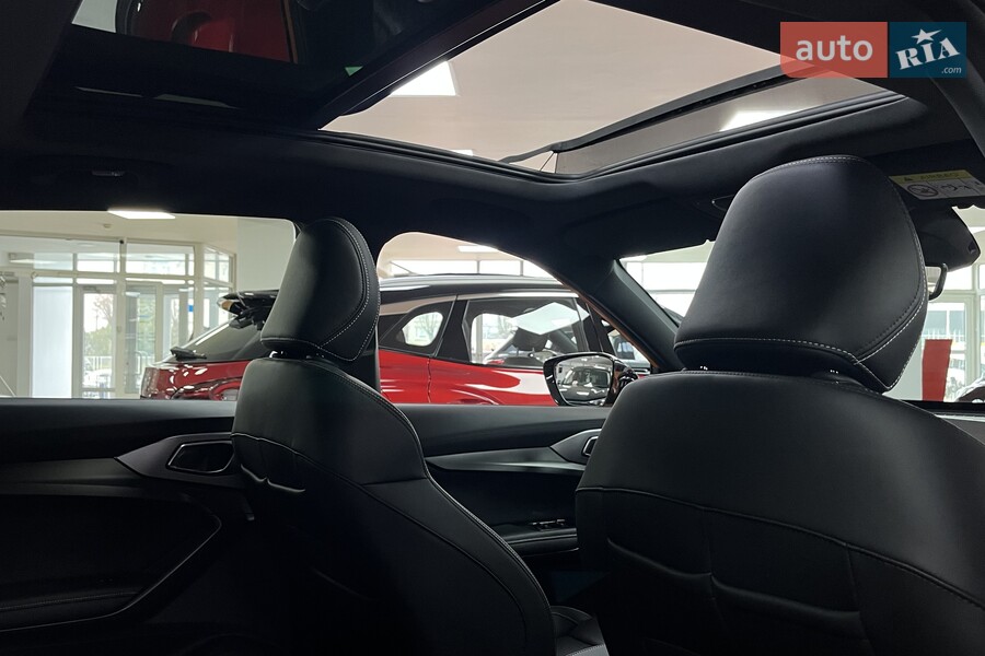 MG One - фото 20