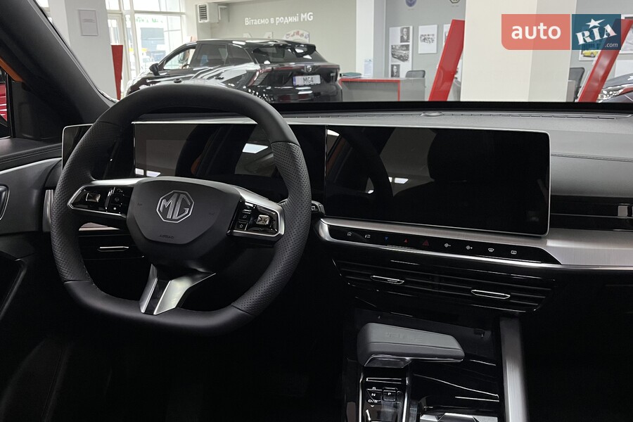 MG One - фото 21