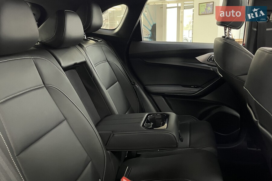 MG One - фото 16