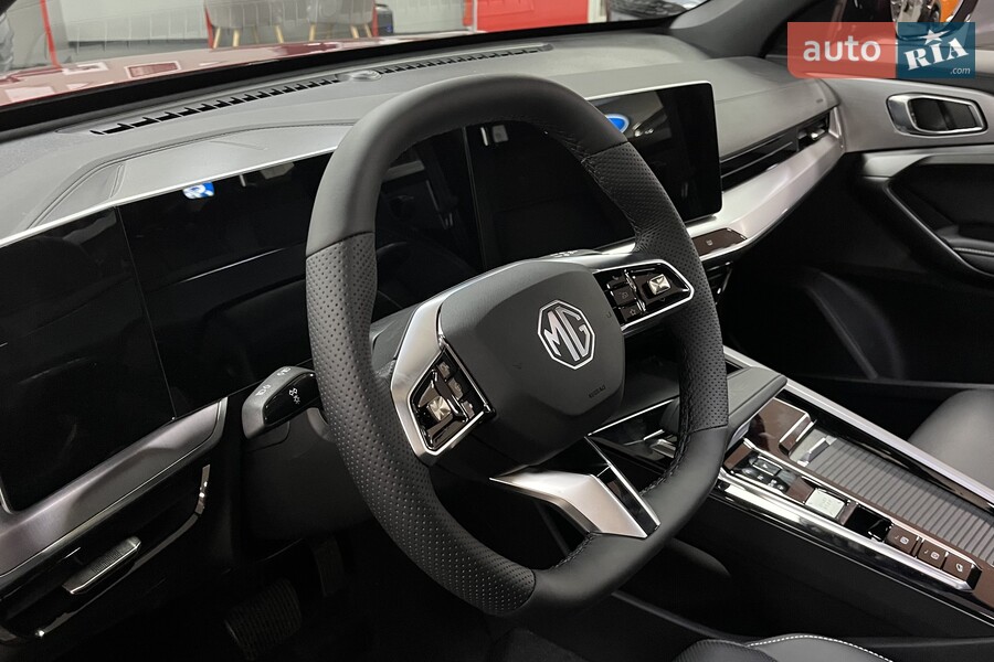 MG One - фото 19