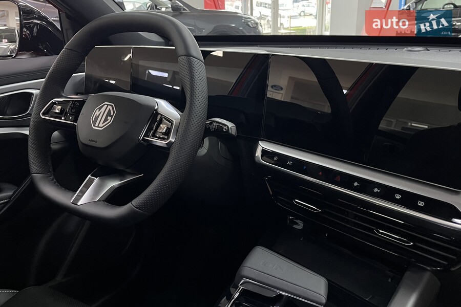 MG One - фото 21