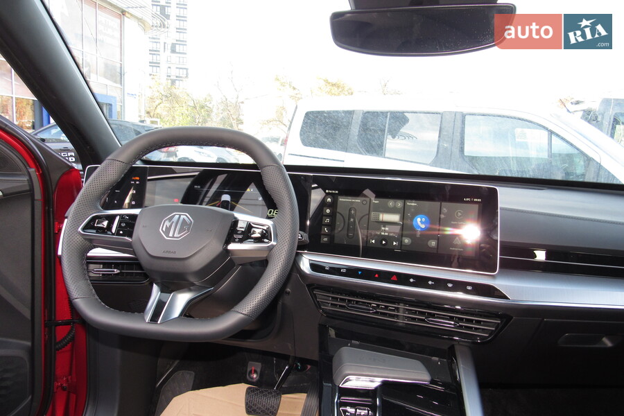 MG One - фото 15