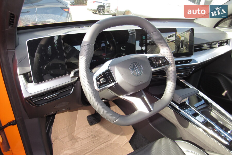 MG One - фото 16
