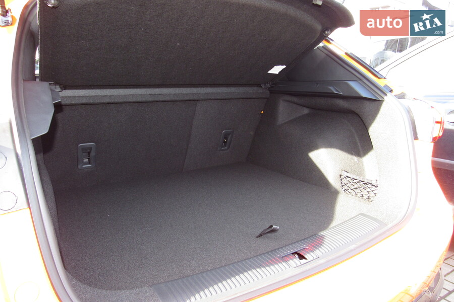 MG One - фото 17