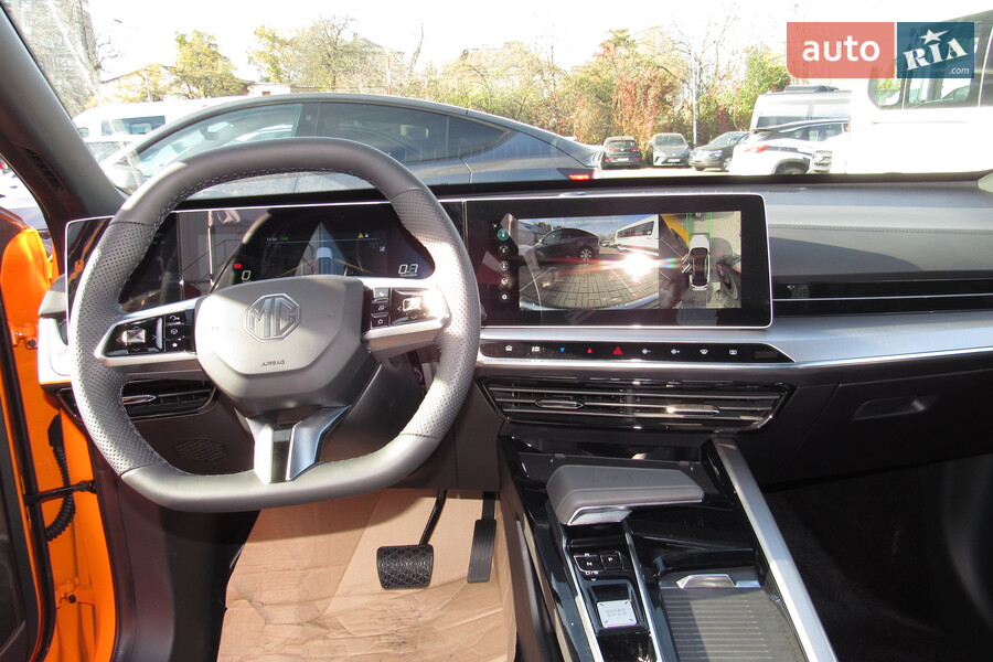 MG One - фото 21