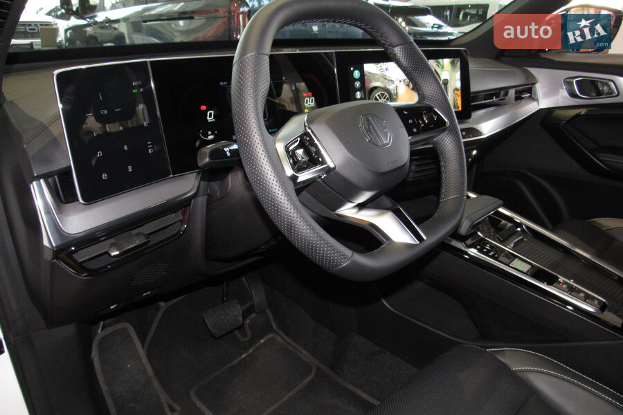 MG One - фото 21