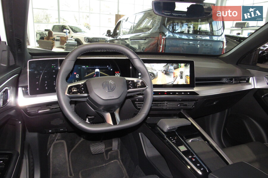 MG One - фото 18
