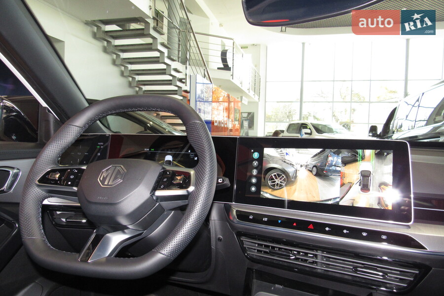 MG One - фото 20