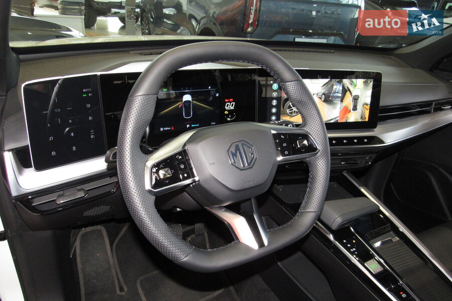 MG One - фото 19