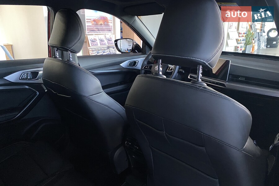 MG One - фото 22