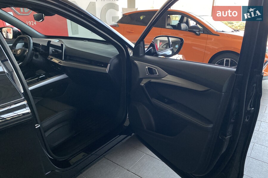 MG One - фото 22