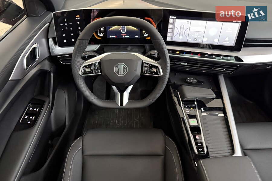 MG One - фото 16