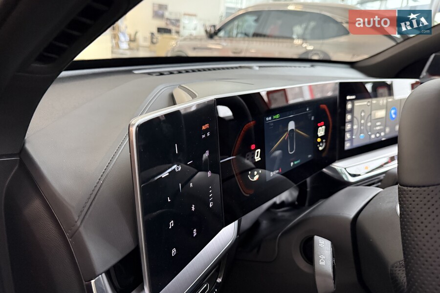 MG One - фото 20