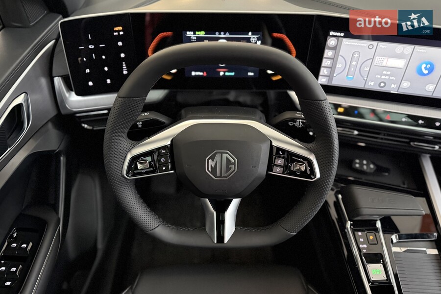 MG One - фото 17