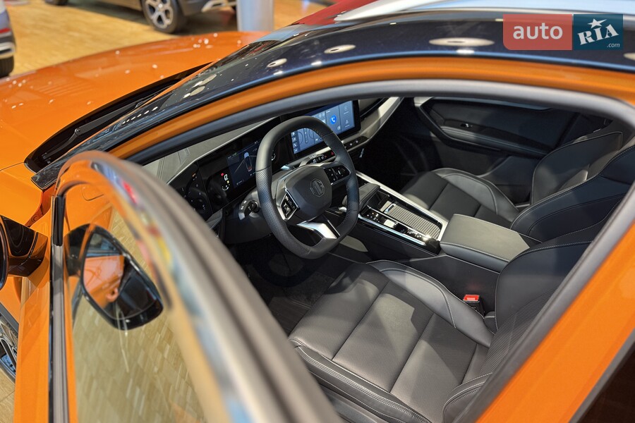 MG One - фото 17