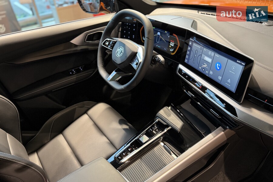 MG One - фото 28