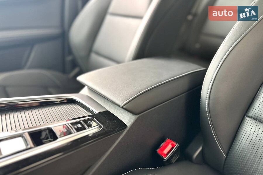 MG One - фото 21