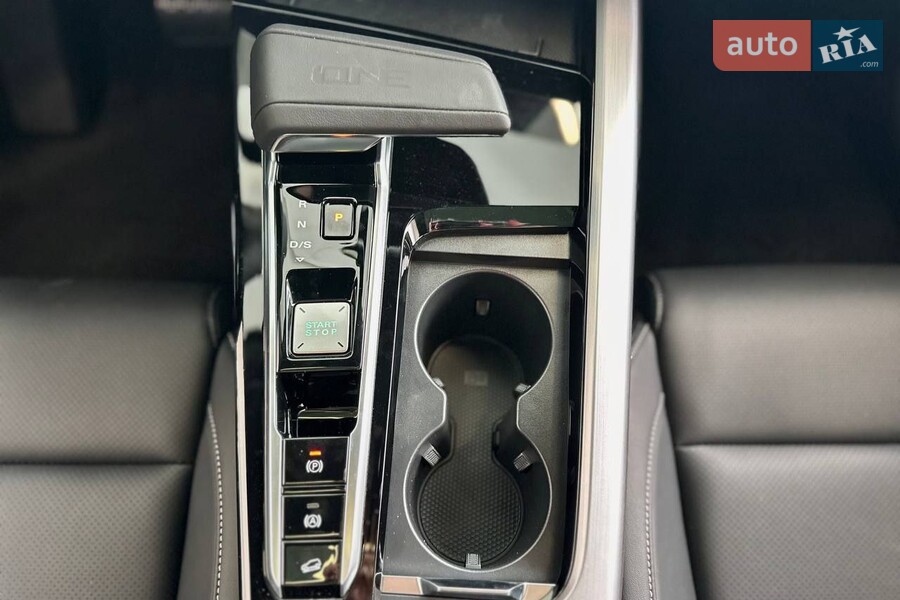 MG One - фото 24