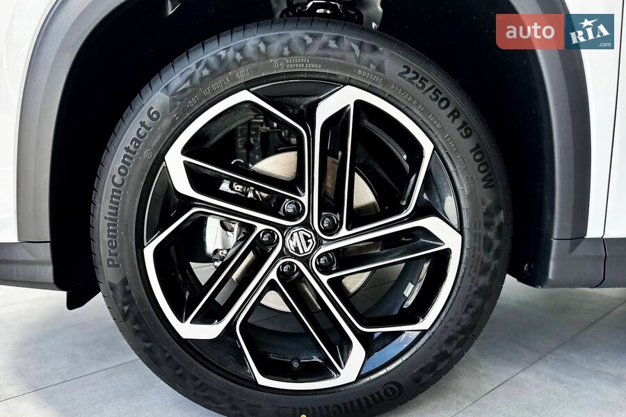 MG One - фото 11