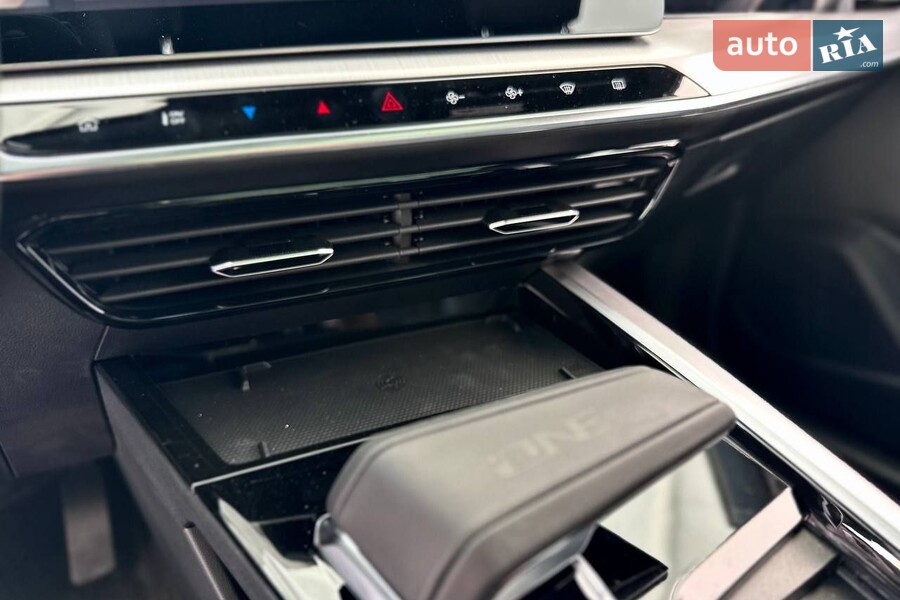 MG One - фото 16