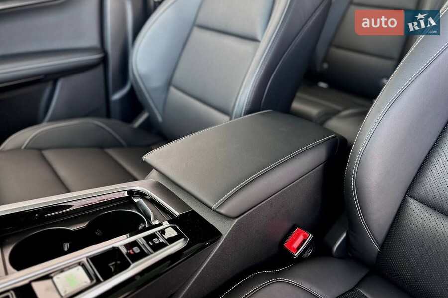 MG One - фото 24