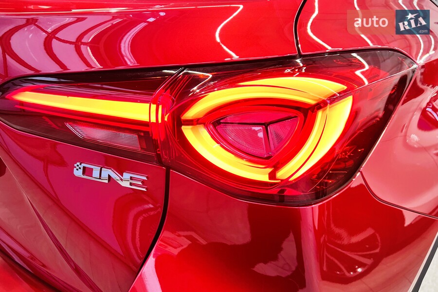 MG One - фото 15